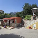 Apsedes * Trapezaki (Kefalonia)