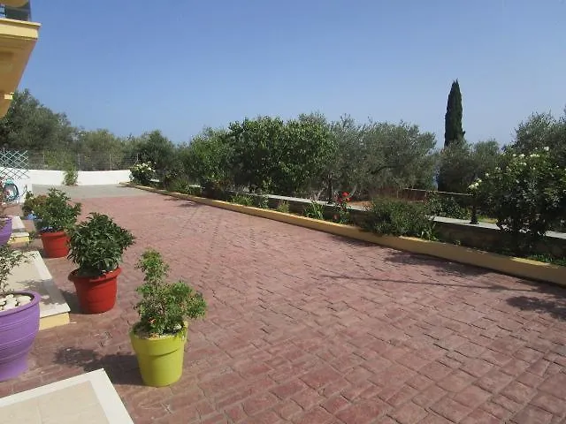 Apsedes * Trapezaki (Kefalonia)